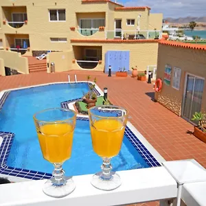 apartment-playa-2-pool-meerblick-50m-strand-wifi.in-canary-islands.com/